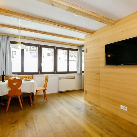 公寓 Residenza Chesa Margun 34-1 By Interhome 苏尔勒吉